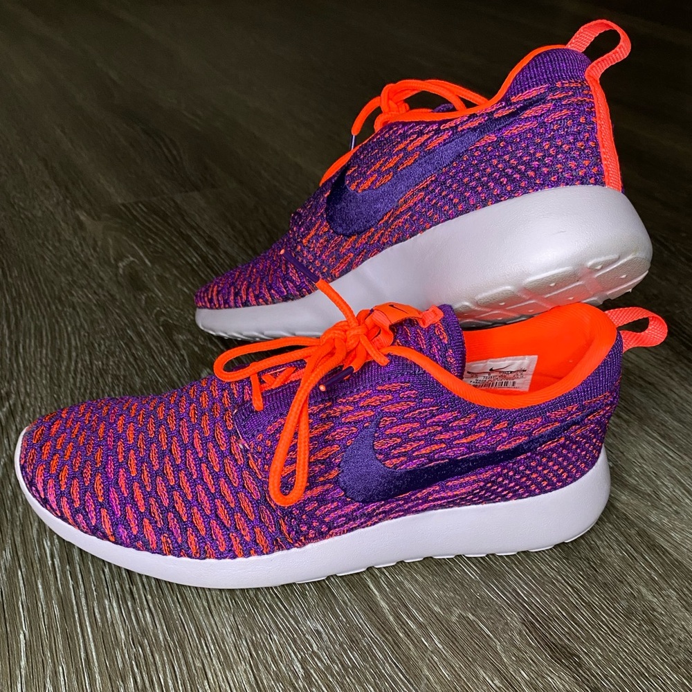 **SOLD** Nike Roshe